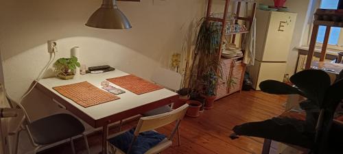 Prenzlauer Berg House | Private bedroom near Alexanderplatz in Sharing Apartment