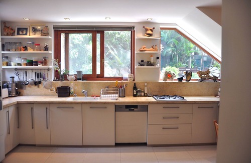 Giv'atayim Villa | Private boutique villa with back yard- 10 min from TLV center