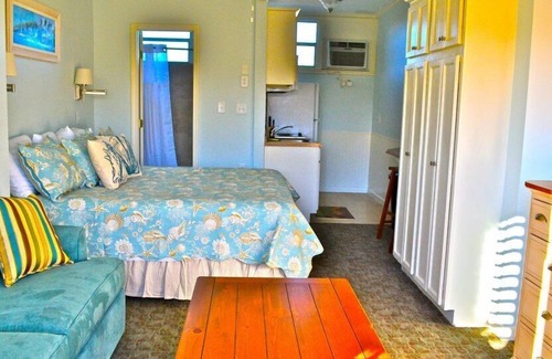 Fort Walton Beach House | Private Cabana Located Right on the Beach!