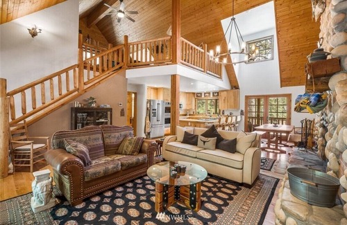Liberty Cabin | Private Cabin on 3 Acres for Outdoor Enthusiasts