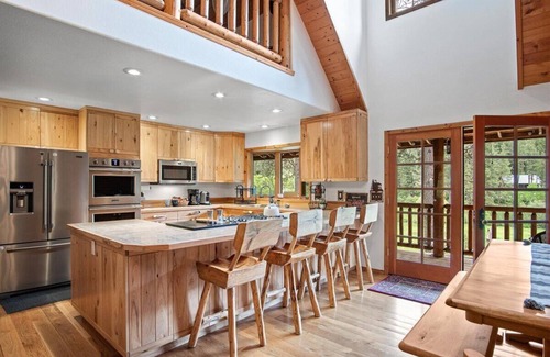 Liberty Cabin | Private Cabin on 3 Acres for Outdoor Enthusiasts