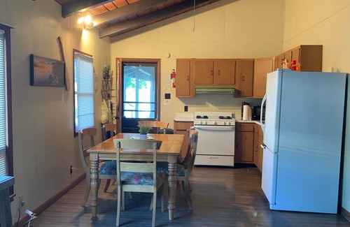 Garrison Cabin | Private cabin on serene lake. Small family owned resort. Great fishing lake.