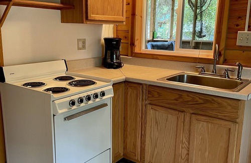 Cooper Landing Cabin | Private Cabin on Upper Kenai River
