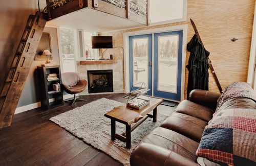 Purgatory Cabin | Private Cabin w/ Hot Tub, Sauna 1/2 mile to Purgatory Resort. Best views!