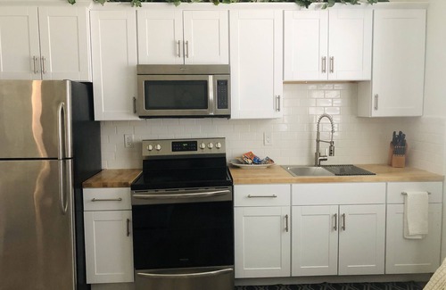 Palm Valley House | Private Casita w/New Full Kitchen, Private Pool, Gated Community