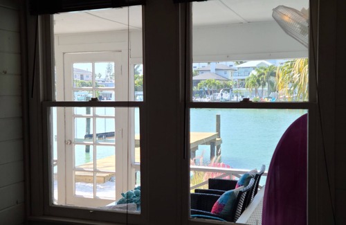 Sunset Beach House | Private Charming Waterfront House - Walk To Beautiful Sunset Beach
