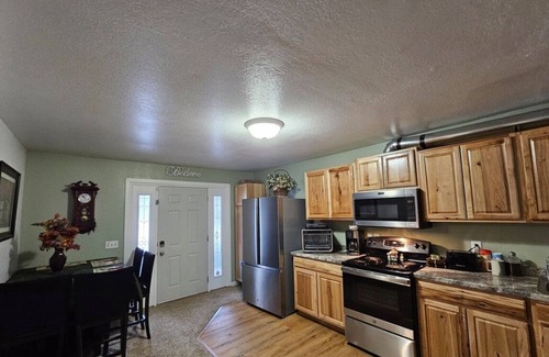 Tanaina Apartment | Private, charming, fully furnished 1 Bdr. Apt. w/WiFi in beautiful Wasilla