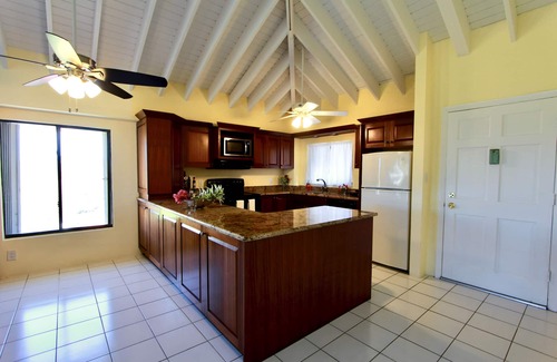 Rosendal Condo | Private Condo in Paradise- Top Level Unit