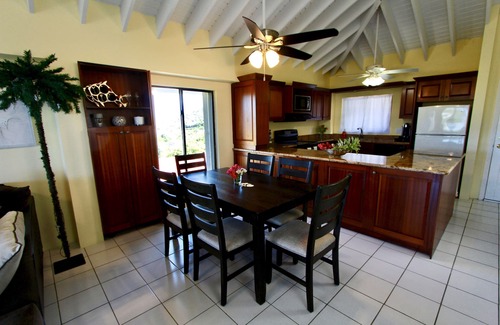 Rosendal Condo | Private Condo in Paradise- Top Level Unit