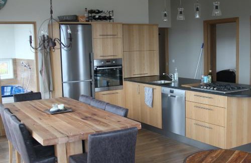 Akureyri House | Private cottage, elegance & amazing view