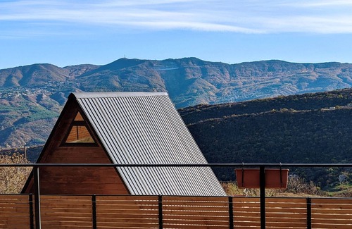Mtskheta Cottage | Private cottage in Tbilisi, view of the mountains w/2 bedroom and fireplace
