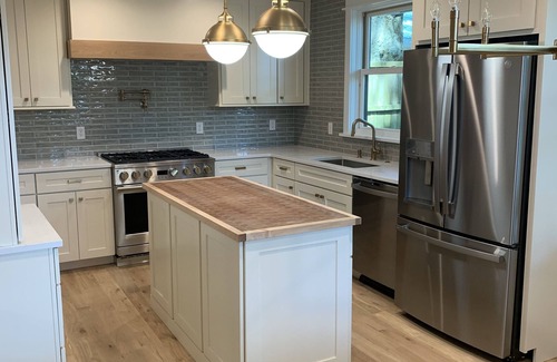 Mount Pleasant Cottage | Private courtyard cottage-5 min from the beach
