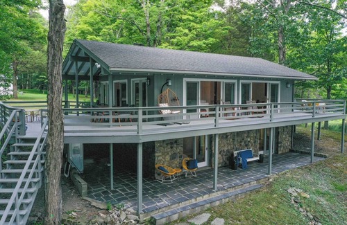 Johnsonburg House | Private Cozy 2BR Lakefront, 200-Acre Estate