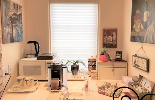 Monte Sereno Apartment | Private Cozy suite in Los Gatos -Saratoga walking distance to downtown.