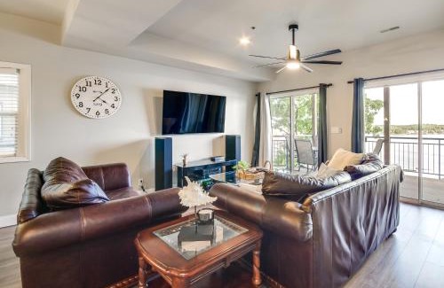 Lake Ozark Apartment | Private Deck and Community Perks Lake Ozark Condo