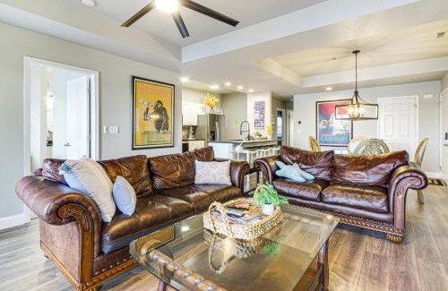 Lake Ozark Apartment | Private Deck and Community Perks Lake Ozark Condo