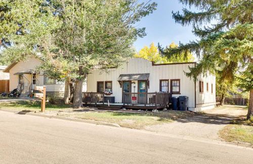 Craig House | Private Deck and Yard Pet-Friendly Craig Townhome!
