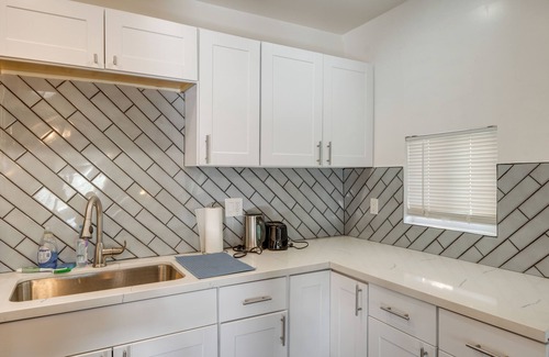 Frazier Park Apartment | Private Deck & Views: Frazier Mountain Cabin
