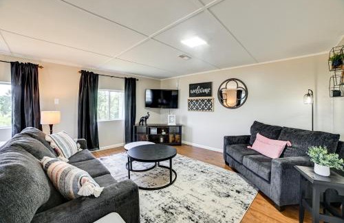 Buchanan House | Private Dock and Slip Kentucky Lake Cottage!