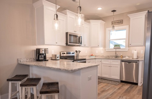 Long Beach House | Private Dock on the canal, and 3 min. drive to the beach. Beautiful Views!