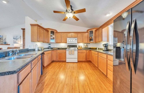 High Point House | Private dock! Pet friendly