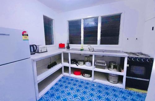 Nuku'alofa Bed & Breakfast | Private Double Room - Horizon Tonga Cottage