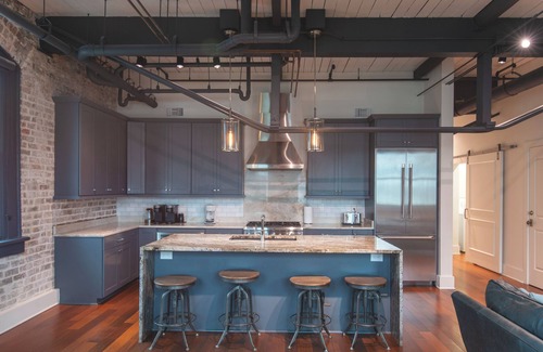 Central Business District Condo | Private Elevator - 2500 SQFT Full Floor - Luxury 3BD/3.5Bath - Grocery/Superdome
