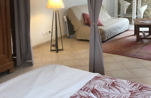 Le Tronquay Apartment | Private En Suite with outdoor entry in Family Farm in Normandy