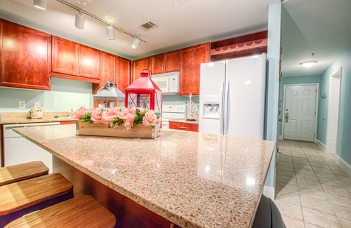 Panama City Beach Condo | Private end unit, boasting incredible views for am incredible vacation!