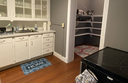 Warrenton Apartment | Private Entrance Two Story Apartment Two Bedrooms Circa 1855