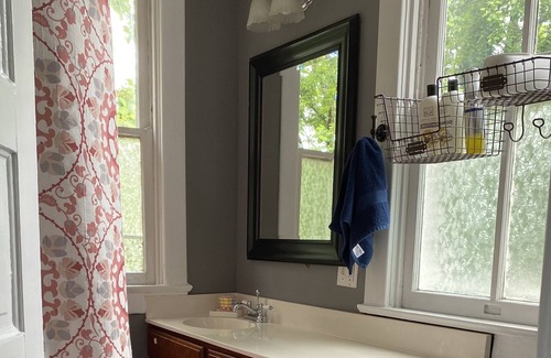 Warrenton Apartment | Private Entrance Two Story Apartment Two Bedrooms Circa 1855