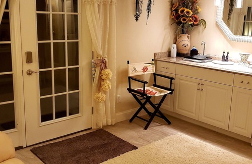 Golden Gate Apartment | ♡ Private Entry - 1 bedroom apartment - EUROPEAN HOSPITALITY ♡