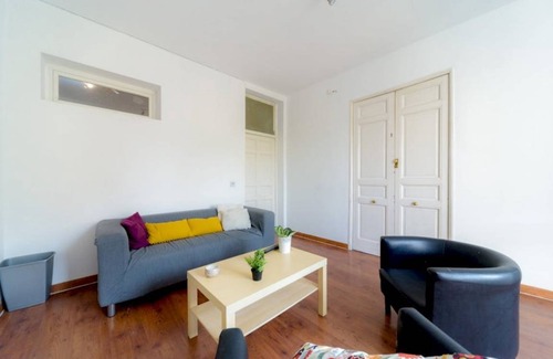 Barrio de La Latina Resort | Private room ∙ 1 bedroom ∙ 1 guest