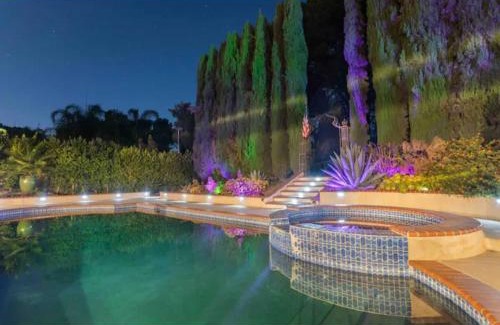 Granada Hills North House | Private Escape Nestled In Hills