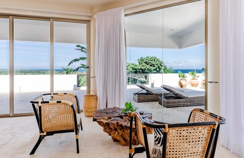 Las Canas Villa | Private & Exclusive Luxury Villa.