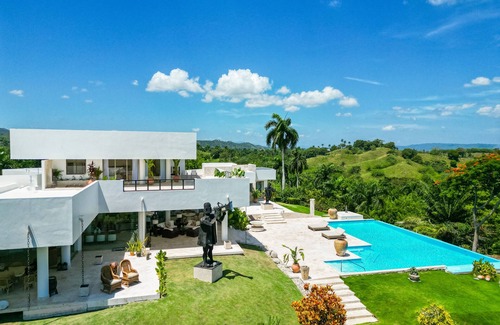 Las Canas Villa | Private & Exclusive Luxury Villa.