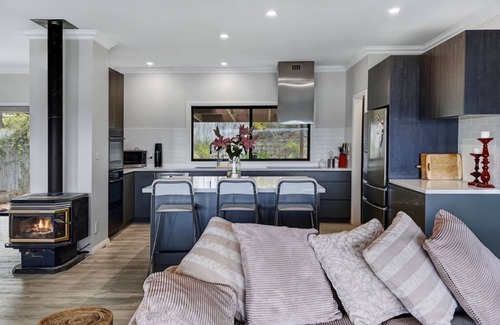 Merimbula House | Private Family Beach House - 5mins from the beach