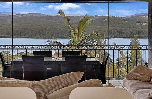 Merimbula House | Private Family Beach House - 5mins from the beach