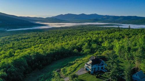 Jefferson House | Private Family-Friendly Mountain Retreat, 30 Acres, Panoramic View, Fire Pit