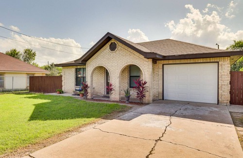 San Juan House | Private Fenced Backyard Pet Friendly Grill