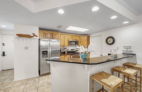 Orange Beach Condo | Private Fishing Pier | Spacious Beachfront Condo | Beach Getaways