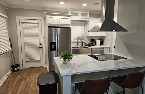 Pittsburgh Apartment | Private Flat in Atlanta South