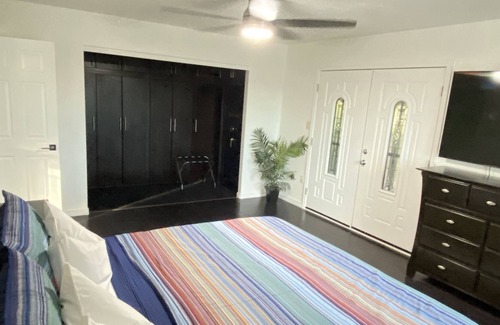 Governmental Mall Condo | PRIVATE garage, 2bdrm home in downtown PHX!