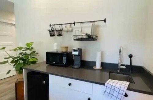 Roberts Creek Apartment | Private Garden Studio # 1 Near the Ocean
