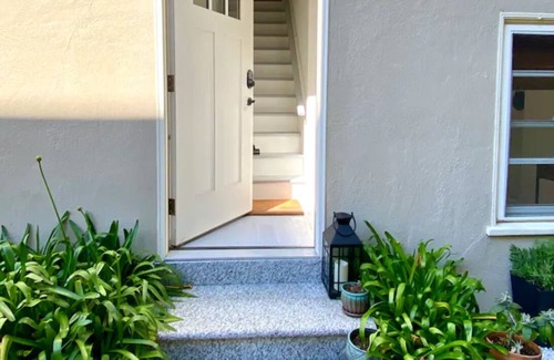 Crocker-Amazon Apartment | Private garden suite in charming San Francisco neighborhood