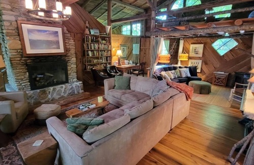 Primrose Cabin | Private, Gated, Wall of Windows, Fire-Pit, Pet Friendly- no fees of any kind!
