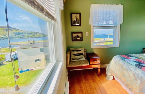 Ferryland House | Private Gem In Ferryland – Stunning View!