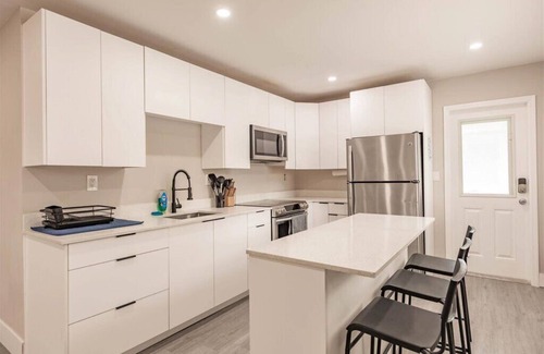 Edgewood House | Private Getaway Near Beaches & Downtown Las Olas!