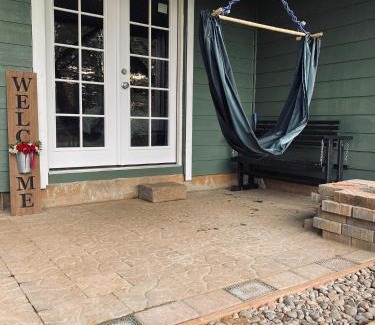West Salem House | Private Getaway