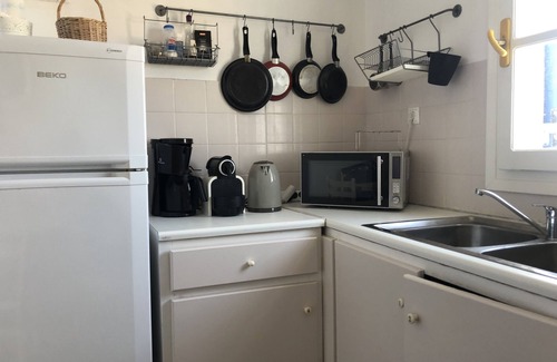 Agios Fokas Villa | Private ground flat for a family with 2 children in a beautiful Cycladic Villa
